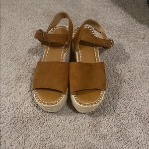 Universal Thread Tan Espadrille Sandals